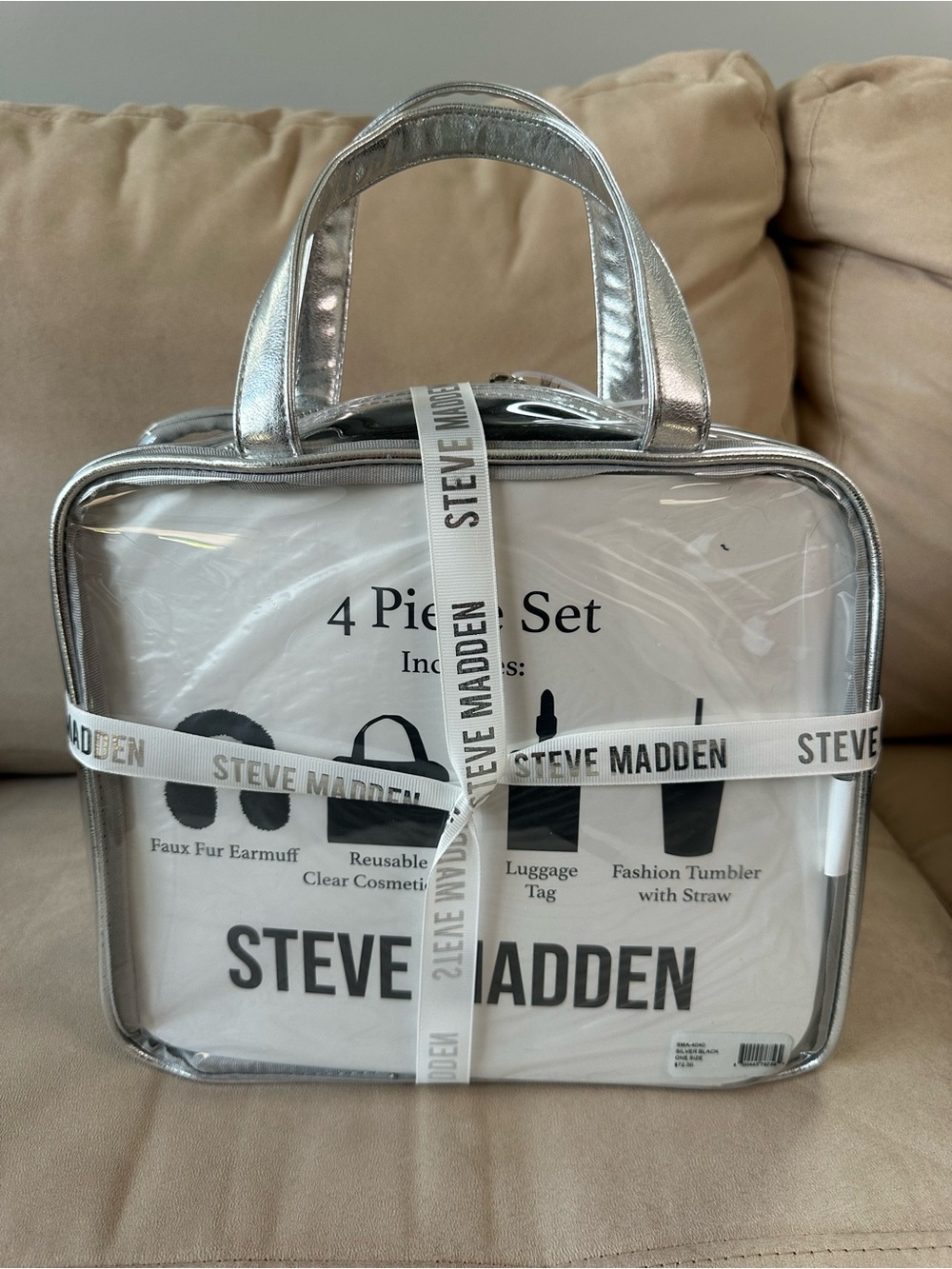 Steve Madden Gift Set –Clear Cosmetic Tote,Bling Cup, Earmuffs, Luggage Tag NWT - Picture 2 of 7